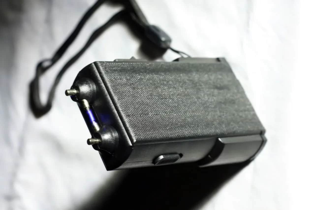 Czy paralizator jest legalny? Poznaj ważne przepisy i ograniczenia