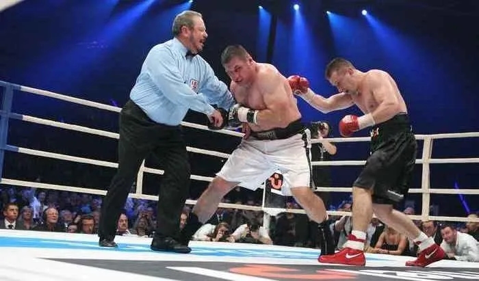 Kiedy walczy Tomasz Adamek? Ostatnie walki i przyszłe plany boksera