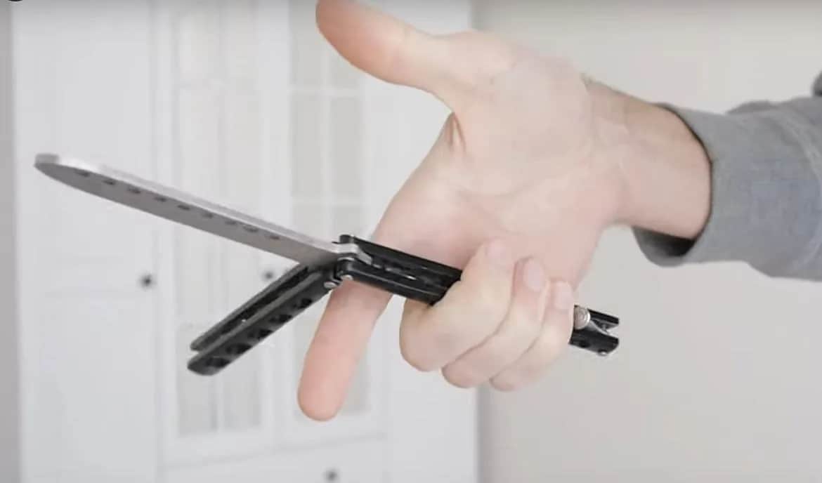 Czy nóż motylkowy jest legalny w Polsce? Zobacz, co musisz wiedzieć