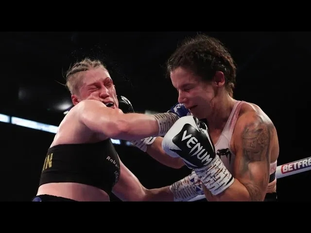 W jakich rękawicach walczą bokserzy? Odkryj tajemnice profesjonalnych rękawic